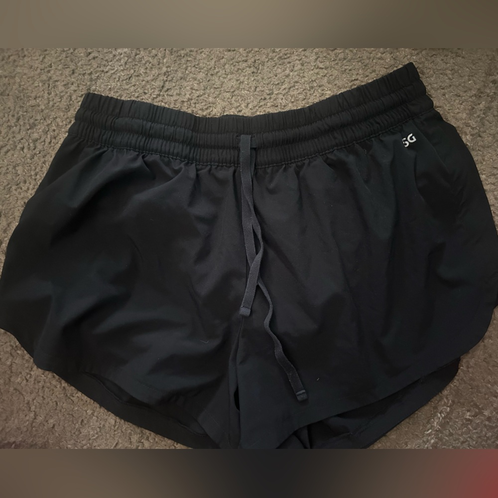 Black dsg athletic shorts size M